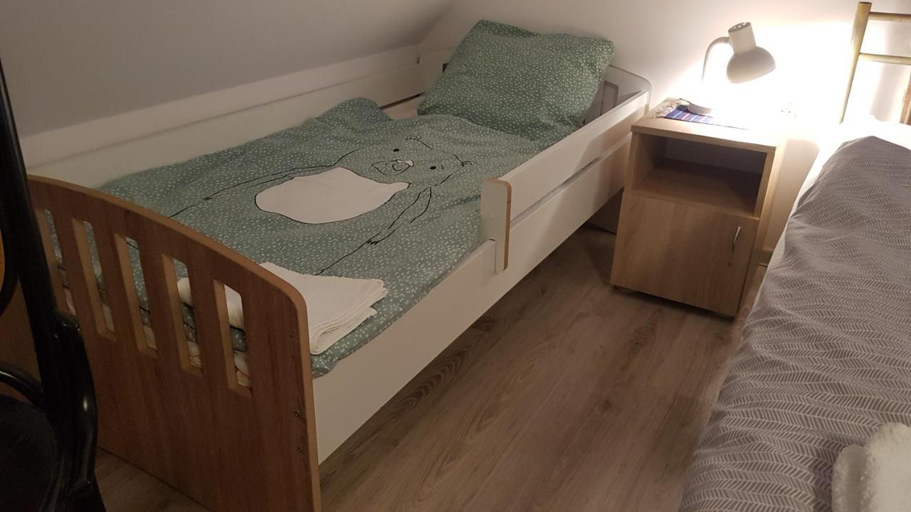 Goscinne Art- Dworek Bed & Breakfast