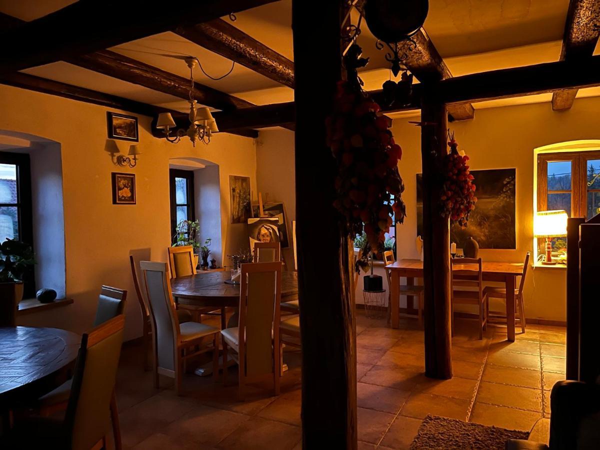 Goscinne Art- Dworek Bed & Breakfast Kudowa-Zdrój